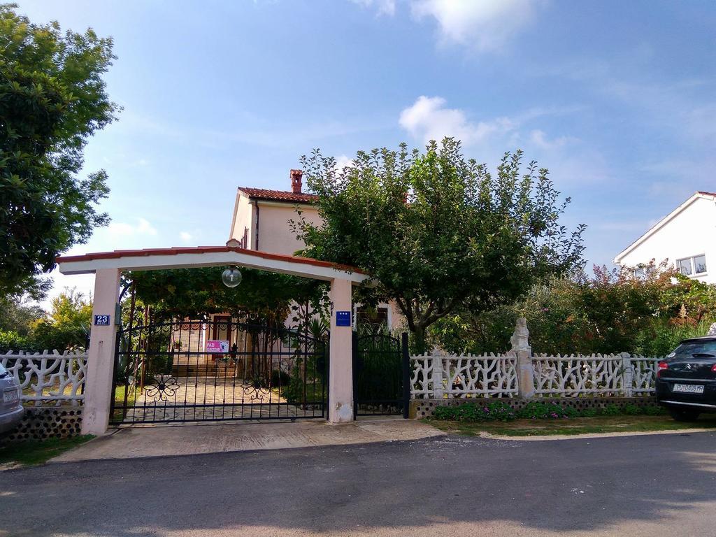 Apartment Gracijana Porec Bagian luar foto